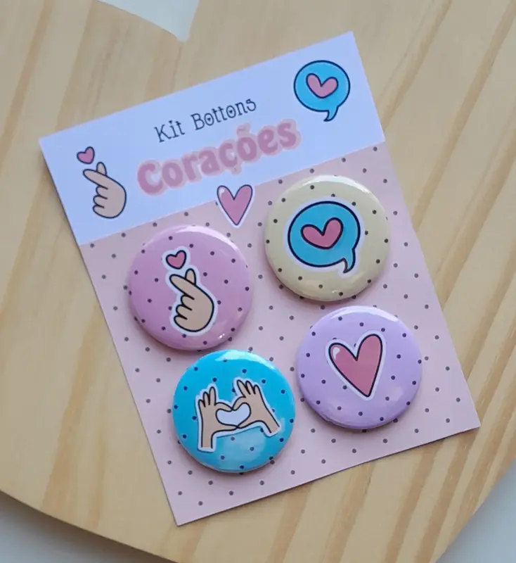 Cartela com 04 Bottons - Tema Corações