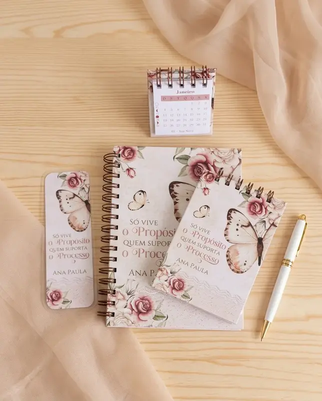 Kit Caderno+Bloquinho+Calendário+Marca Páginas